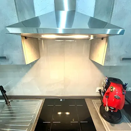 דירה The Tourist 24 *